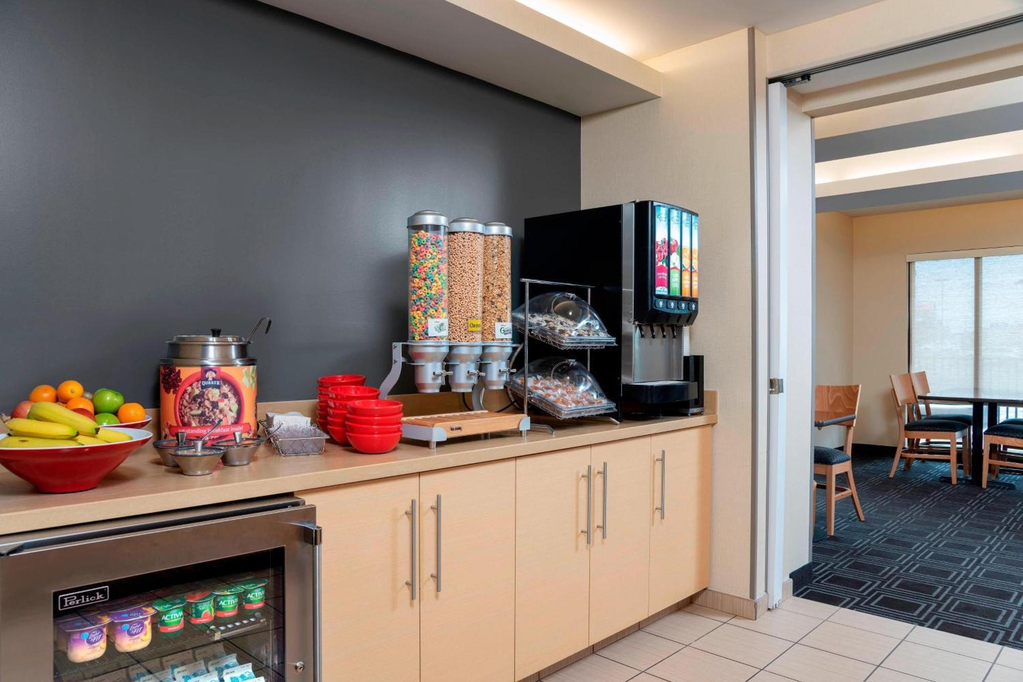 Towneplace Suites Fort Wayne North Ngoại thất bức ảnh